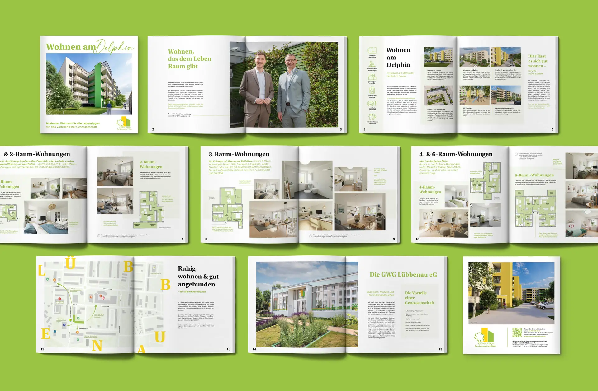 Aufgeschlagene Broschüre „Wohnen am Delphin“ mit Wohnungsgrundrissen, Fotos und Texten auf grünem Hintergrund.